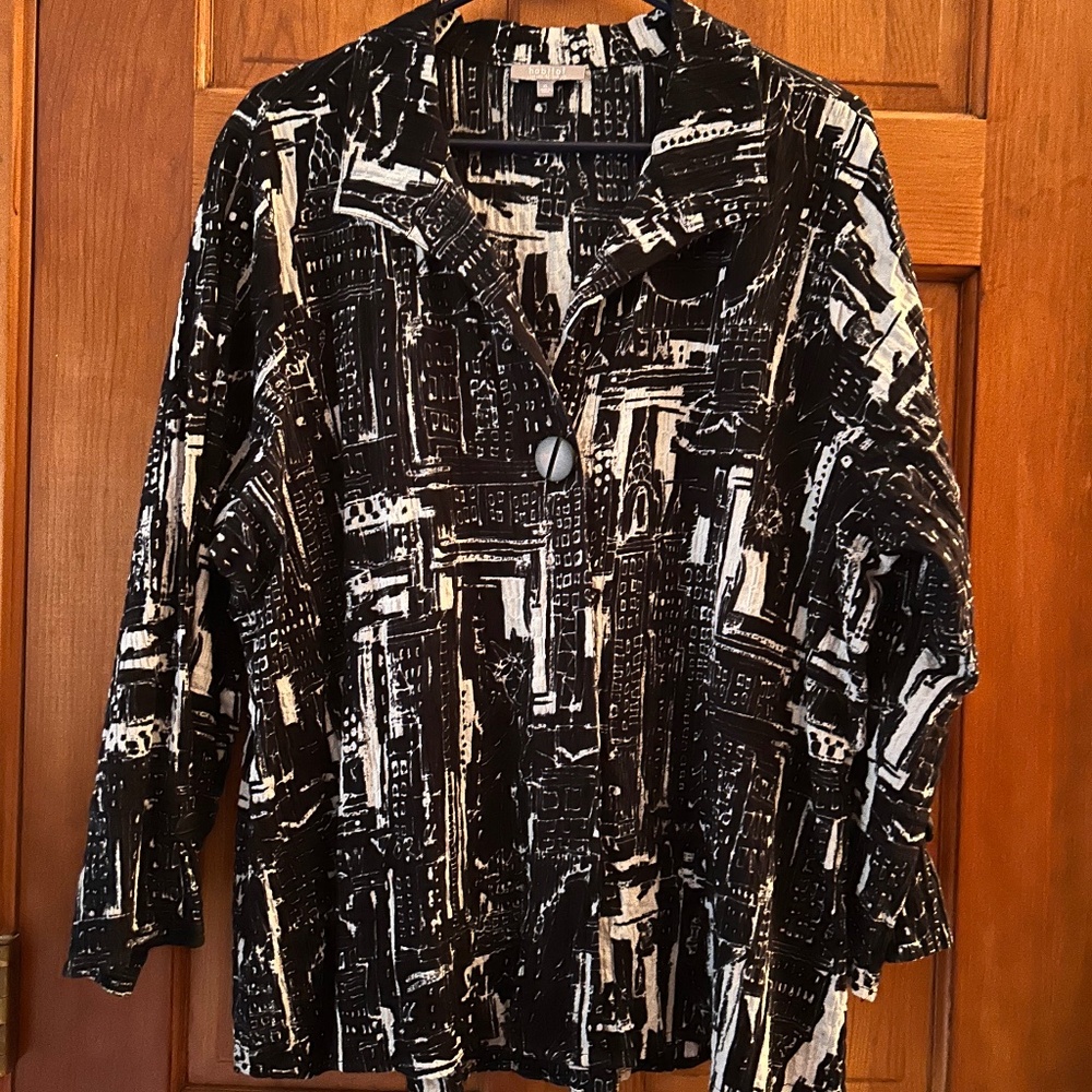 Habitat size XL (18) button front top